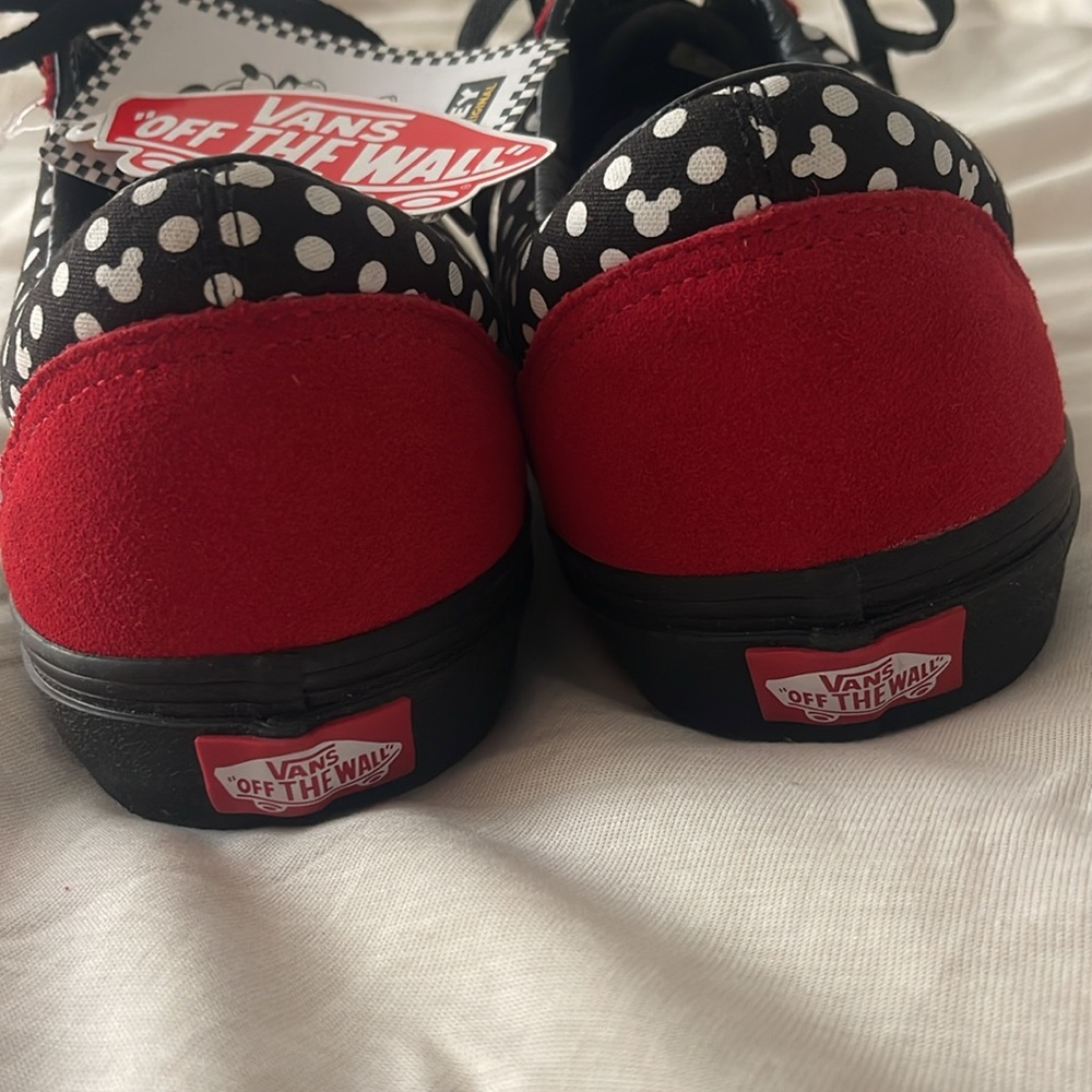 Vans Mens Disney Mickey Mouse Sneakers - Picture 10 of 12